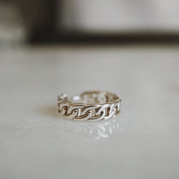 foe & dear Jewelry - Foe & Dear Sterling Silver Chain Ring